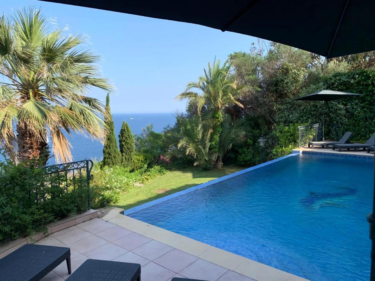 Luxurious Villa in Saint-RaphaÃ l with Pool Exterior foto